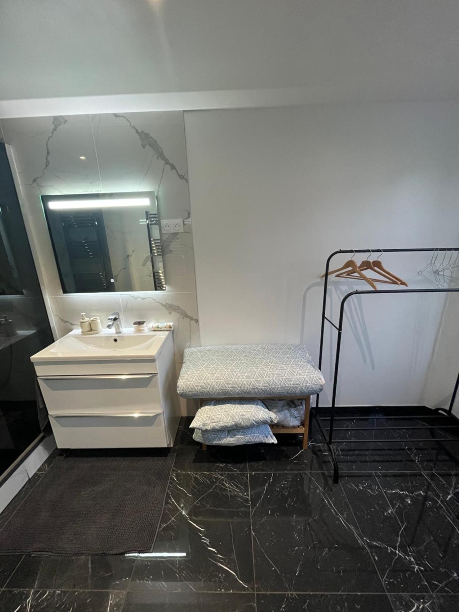 Appart 4 Personnes Proche Paris Tour Eiffel Meudon Ngoại thất bức ảnh